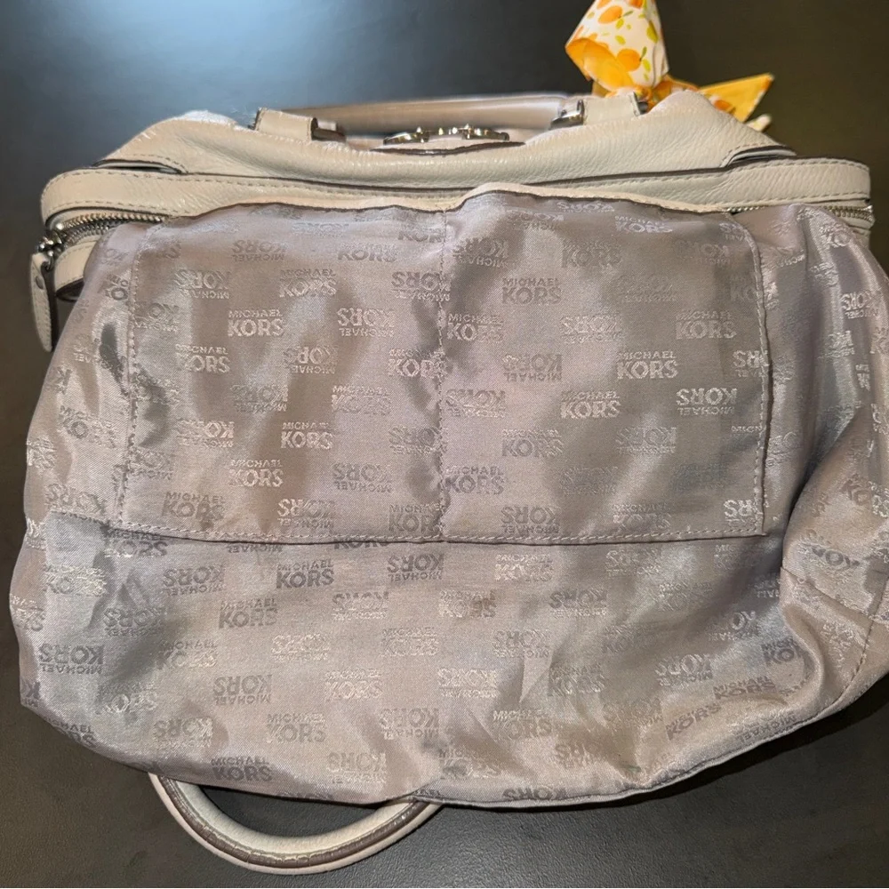 Michael Kors White Satchel - Picture 14 of 15